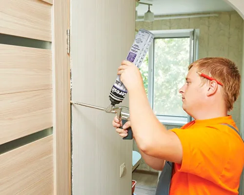 Установка, замена межкомнатных дверей